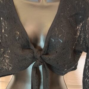 NORDSTROM SHRUG WOMES SZ SMALL 100% CASHMERE BLACK FRONT TIE SOFT CHIC LUXURY